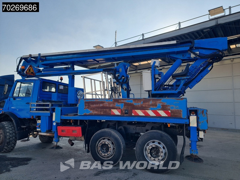 Unimog U2450L 6X6 Unimog Engin EGI TP 226 hubarbeitsbühne Manual Euro 2 - Crane truck: picture 3 Unimog U2450L 6X6 Unimog Engin EGI TP 226 hubarbeitsbühne Manual Euro 2 - Crane truck: picture 3