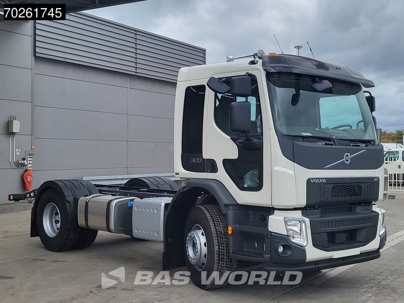 Volvo FE 320 4X2 NEW 18t chassis PTO Preparation Automatic Euro 6 - Cab chassis truck: picture 3 Volvo FE 320 4X2 NEW 18t chassis PTO Preparation Automatic Euro 6 - Cab chassis truck: picture 3