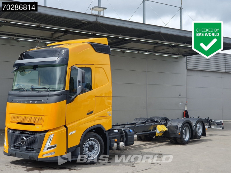 Volvo FH 460 6X2 NEW chassis! Full air Suspension Lift-Axle Navi ACC LED Euro 6 - Cab chassis truck: picture 1 Volvo FH 460 6X2 NEW chassis! Full air Suspension Lift-Axle Navi ACC LED Euro 6 - Cab chassis truck: picture 1