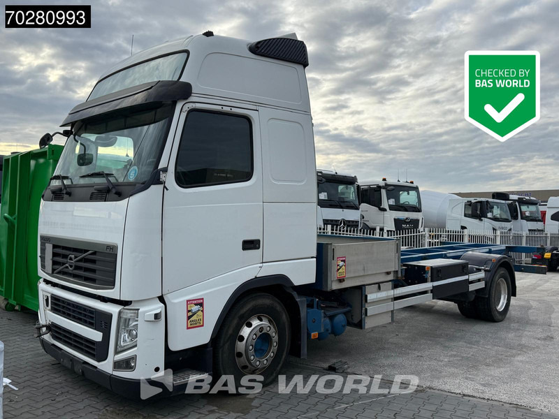 Volvo FH 500 4X2 Defect Engine Globetrotter XL BDF Euro 5 - Container transporter/ Swap body truck: picture 2 Volvo FH 500 4X2 Defect Engine Globetrotter XL BDF Euro 5 - Container transporter/ Swap body truck: picture 2