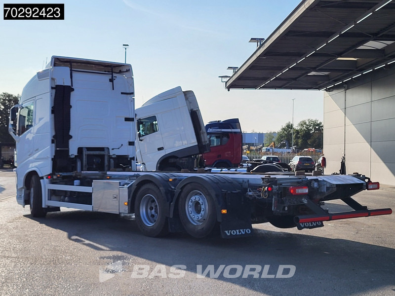 Volvo FH 540 FH 6X2 Retarder Lift-Axle ACC Xenon Euro 6 - Container transporter/ Swap body truck: picture 2 Volvo FH 540 FH 6X2 Retarder Lift-Axle ACC Xenon Euro 6 - Container transporter/ Swap body truck: picture 2