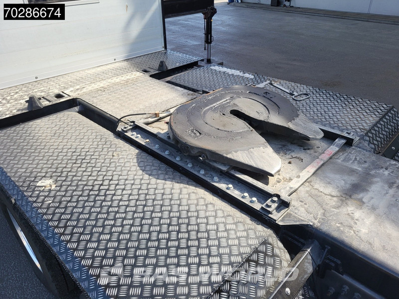 Volvo FH16 650 FH16 8X2 HMF 7020K-RCS Crane + Fly-Jib Lift+Steering-Axle Navi LED ACC Euro 6 - Dropside/ Flatbed truck, Crane truck: picture 3 Volvo FH16 650 FH16 8X2 HMF 7020K-RCS Crane + Fly-Jib Lift+Steering-Axle Navi LED ACC Euro 6 - Dropside/ Flatbed truck, Crane truck: picture 3