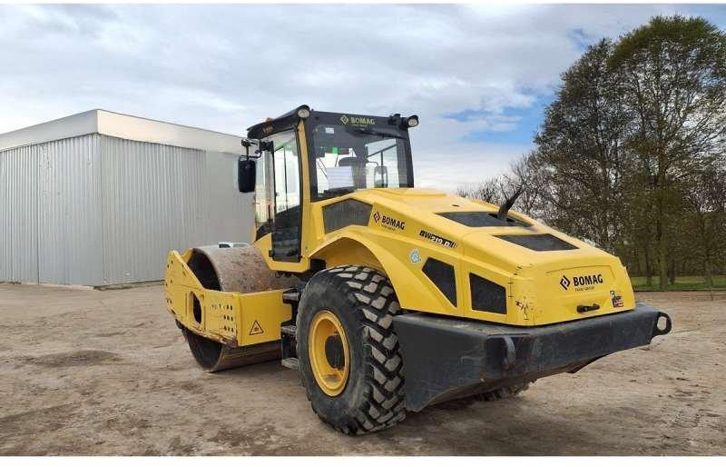Bomag BW219-D5 - Combination roller: picture 3 Bomag BW219-D5 - Combination roller: picture 3