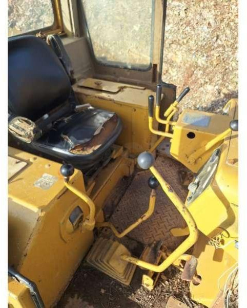 Bulldozer Caterpillar D6D: picture 6