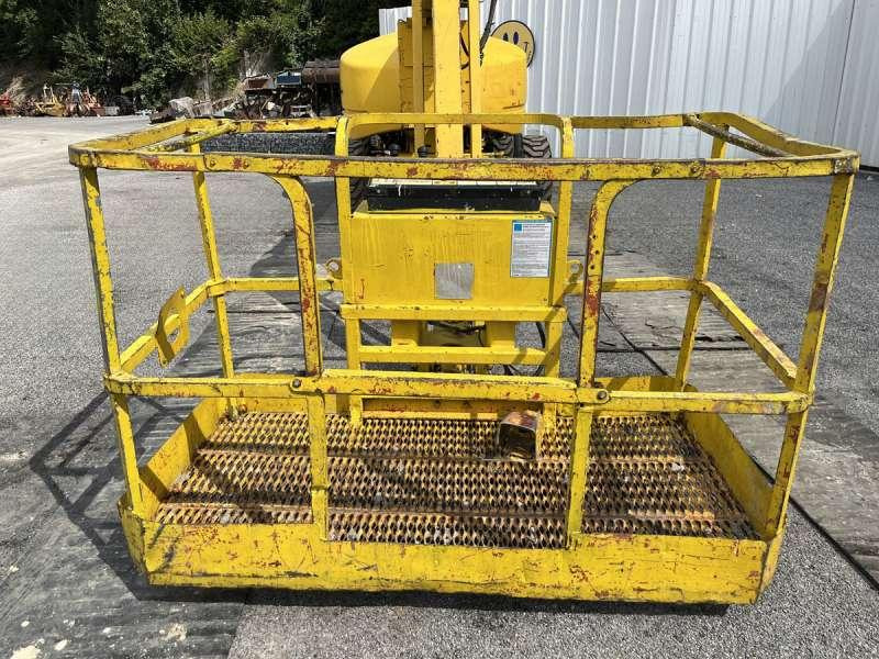 Vertical mast lift Grove A60J: picture 11 Vertical mast lift Grove A60J: picture 11