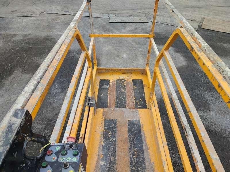 Vertical mast lift Haulotte CISEAUX COMPACT 8: picture 28