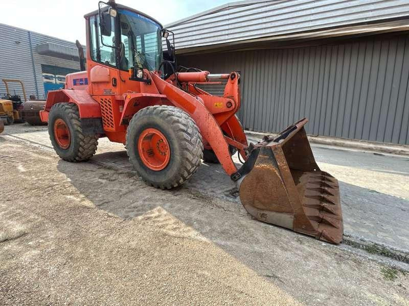 Hitachi W130A - Wheel loader: picture 3 Hitachi W130A - Wheel loader: picture 3