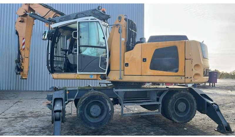 Liebherr LH 22 M LITRONIC - Waste/ Industry handler: picture 2 Liebherr LH 22 M LITRONIC - Waste/ Industry handler: picture 2