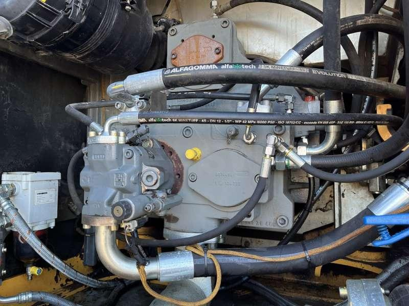Crawler excavator Liebherr R936 LITRONIC: picture 36