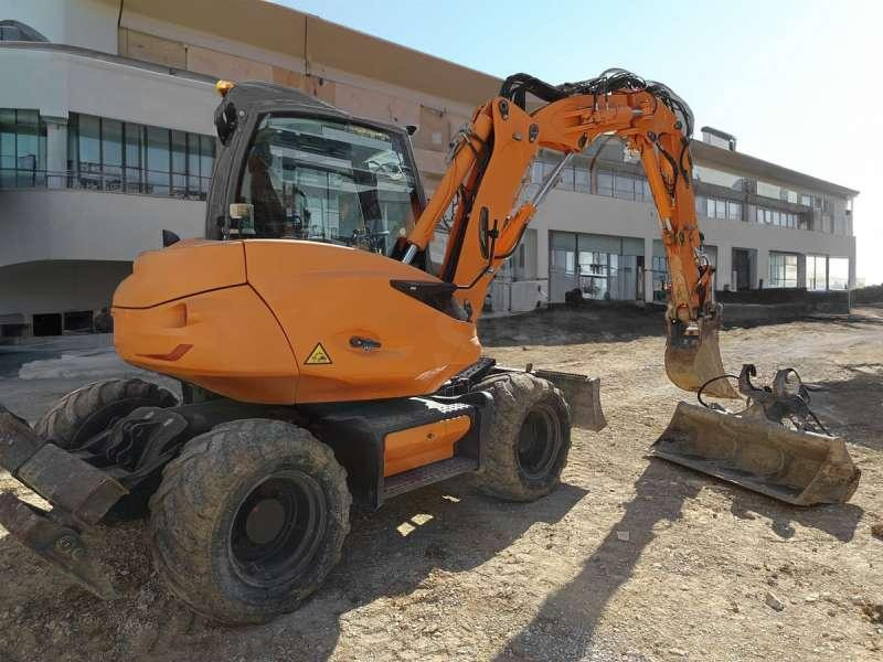 Mecalac 9MWR - Wheel excavator: picture 3 Mecalac 9MWR - Wheel excavator: picture 3