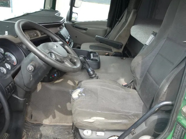 Cab chassis truck DAF CF85 6X4 460PK MANUAL GEARBOX STEEL SPRINGS: picture 7