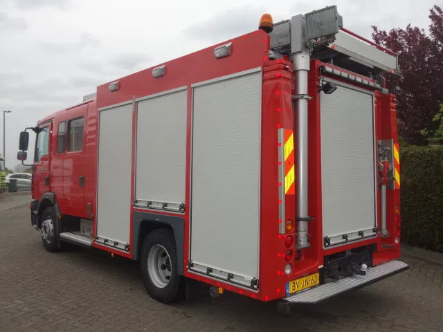 MAN TGM 15.290 15-280 BOMBEROS FIRE TRUCK, 3000 LITER PER MIN - Fire truck: picture 3 MAN TGM 15.290 15-280 BOMBEROS FIRE TRUCK, 3000 LITER PER MIN - Fire truck: picture 3