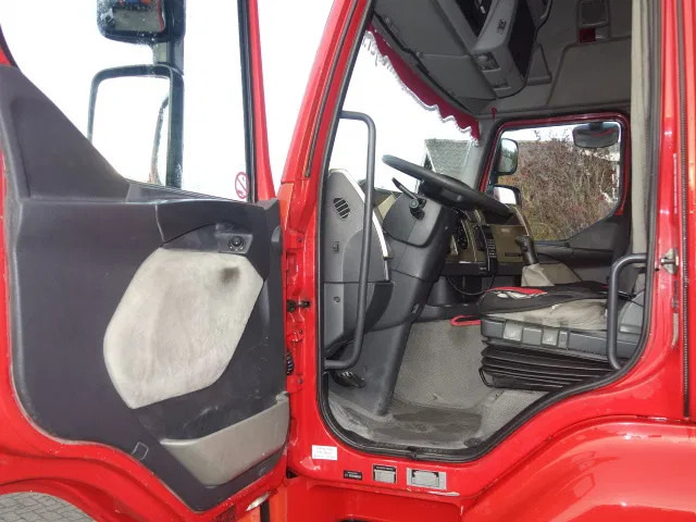 Renault Premium 440 MANUAL GEARBOX,AIRCO - Tractor unit: picture 5 Renault Premium 440 MANUAL GEARBOX,AIRCO - Tractor unit: picture 5