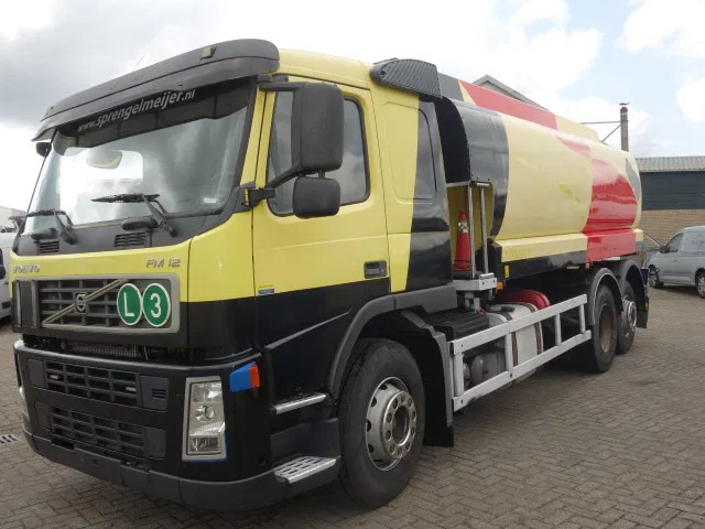 Volvo FM 12 18500liter tank,AIRCO,MANUAL GEARBOX - Tank truck: picture 1 Volvo FM 12 18500liter tank,AIRCO,MANUAL GEARBOX - Tank truck: picture 1
