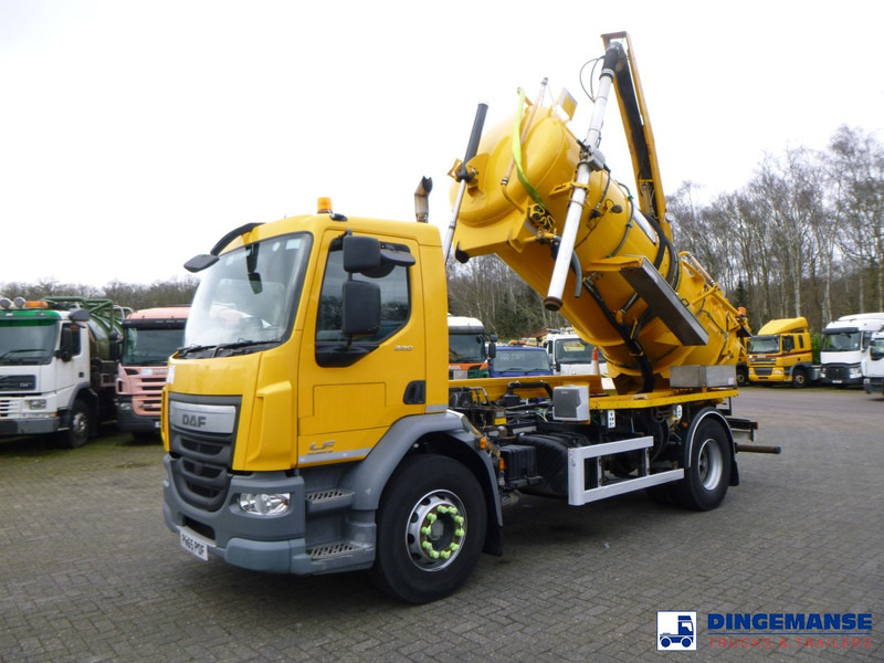 DAF LF 220 4x2 RHD Whale vacuum tank - Vacuum truck: picture 1 DAF LF 220 4x2 RHD Whale vacuum tank - Vacuum truck: picture 1