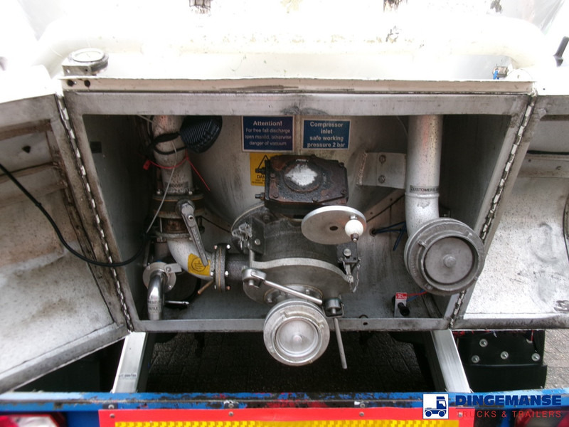 Tank semi-trailer Feldbinder Powder tank alu 41 m3 (tipping): picture 6 Tank semi-trailer Feldbinder Powder tank alu 41 m3 (tipping): picture 6