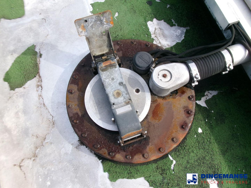 Iveco AD260S31Y 6X2 fuel tank 19 m3 / 5 comp / ADR 02-07-2024 on lease Iveco AD260S31Y 6X2 fuel tank 19 m3 / 5 comp / ADR 02-07-2024: picture 18