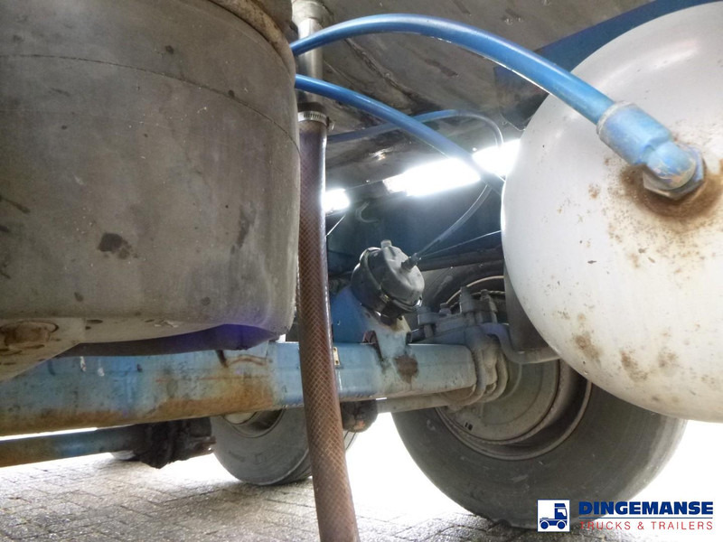 Tank semi-trailer MAISONNEUVE Chemical tank inox 26 m3 / 1 comp: picture 11 Tank semi-trailer MAISONNEUVE Chemical tank inox 26 m3 / 1 comp: picture 11