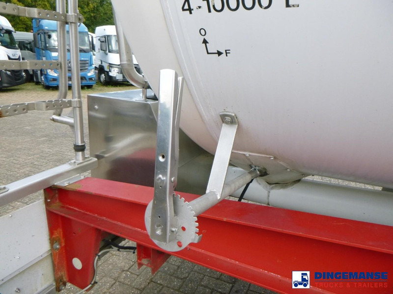 Tank semi-trailer Magyar Food tank inox 30 m3 / 4 comp: picture 17 Tank semi-trailer Magyar Food tank inox 30 m3 / 4 comp: picture 17