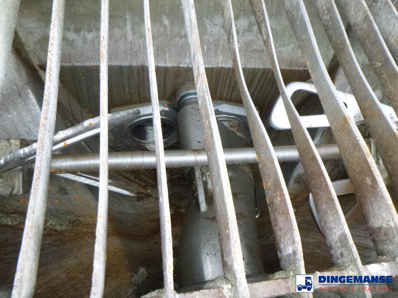 Mercedes-Benz Atego 1823 4x2 Putzmeister concrete pump 16 m on lease Mercedes-Benz Atego 1823 4x2 Putzmeister concrete pump 16 m: picture 11 Mercedes-Benz Atego 1823 4x2 Putzmeister concrete pump 16 m on lease Mercedes-Benz Atego 1823 4x2 Putzmeister concrete pump 16 m: picture 11