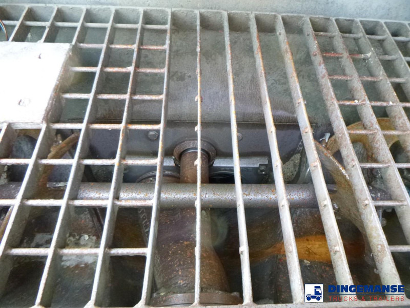 Mercedes-Benz Axor 2633 6x4 RHD Sermac SCL 130 concrete pump 32 m on lease Mercedes-Benz Axor 2633 6x4 RHD Sermac SCL 130 concrete pump 32 m: picture 16