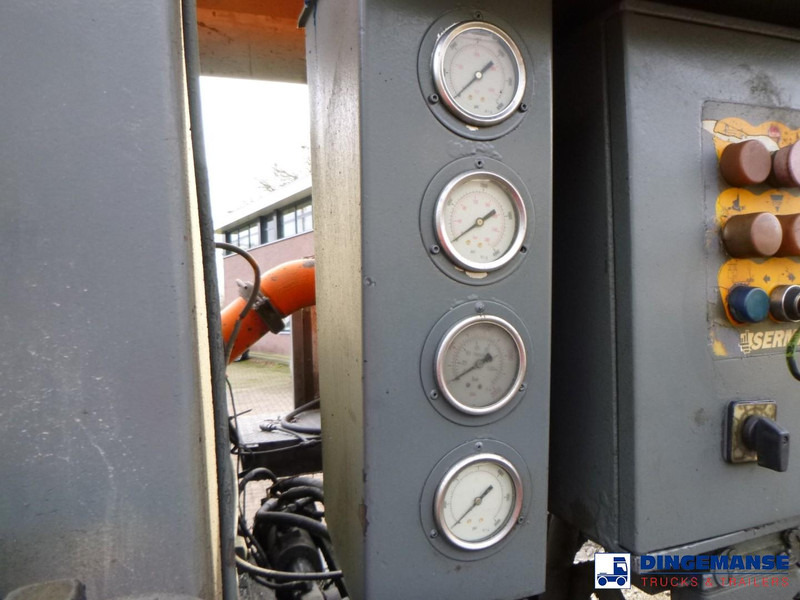 Mercedes-Benz Axor 2633 6x4 RHD Sermac SCL 130 concrete pump 32 m on lease Mercedes-Benz Axor 2633 6x4 RHD Sermac SCL 130 concrete pump 32 m: picture 18