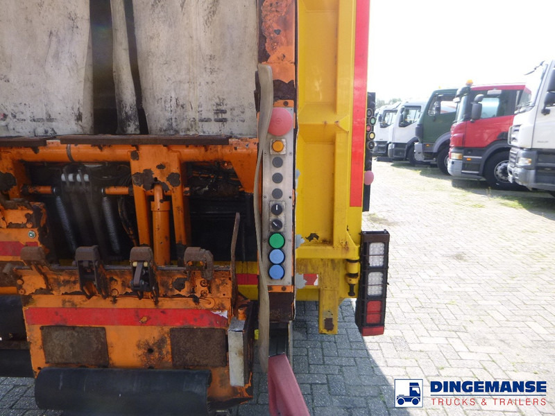 Garbage truck Mercedes-Benz Econic 2633 6x4 RHD Euro 5 EEV Faun Variopress refuse truck: picture 7