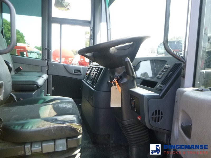 Garbage truck Mercedes-Benz Econic 2633 6x4 RHD Euro 5 EEV Faun Variopress refuse truck: picture 17