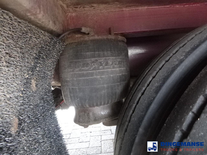 Low loader semi-trailer Nooteboom 3-axle semi-lowbed trailer extendable 14.5 m + ramps: picture 13 Low loader semi-trailer Nooteboom 3-axle semi-lowbed trailer extendable 14.5 m + ramps: picture 13