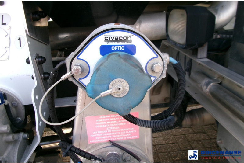 Renault Premium 300 4x2 fuel tank 14.2 m3 / 4 comp on lease Renault Premium 300 4x2 fuel tank 14.2 m3 / 4 comp: picture 13