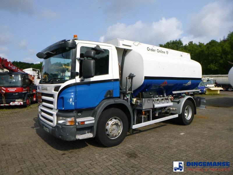 Scania P 230 DB 4x2 RHD fuel tank 12.4 m3 / 4 comp - Tank truck: picture 1 Scania P 230 DB 4x2 RHD fuel tank 12.4 m3 / 4 comp - Tank truck: picture 1
