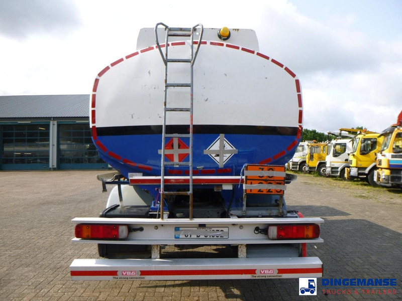 Scania P 230 DB 4x2 RHD fuel tank 12.4 m3 / 4 comp - Tank truck: picture 5 Scania P 230 DB 4x2 RHD fuel tank 12.4 m3 / 4 comp - Tank truck: picture 5