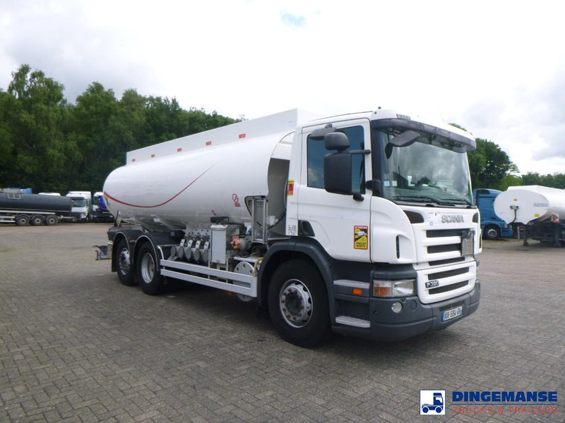 Scania P 320 DB 6X2 fuel tank 18.8 m3 / 5 comp - Tank truck: picture 2 Scania P 320 DB 6X2 fuel tank 18.8 m3 / 5 comp - Tank truck: picture 2