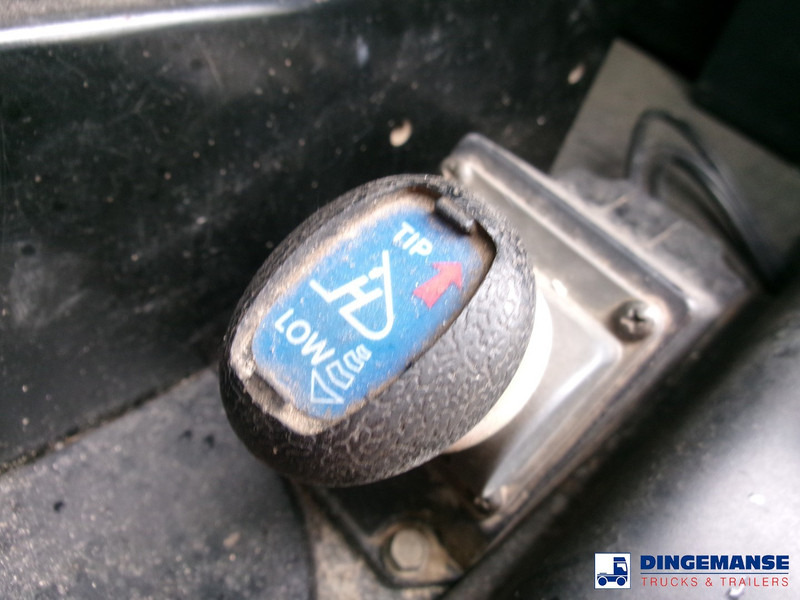 Tractor unit DAF XF 105.510 6X4 manual gearbox + hydraulics: picture 16