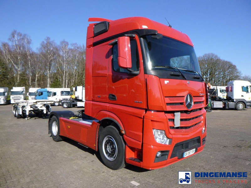 Mercedes-Benz Actros 1845 4x2 Euro 6 - Tractor unit: picture 2 Mercedes-Benz Actros 1845 4x2 Euro 6 - Tractor unit: picture 2