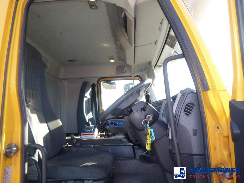 Snow removal vehicle Volvo FE 340 6x4 RHD salt spreader / gritter: picture 17 Snow removal vehicle Volvo FE 340 6x4 RHD salt spreader / gritter: picture 17