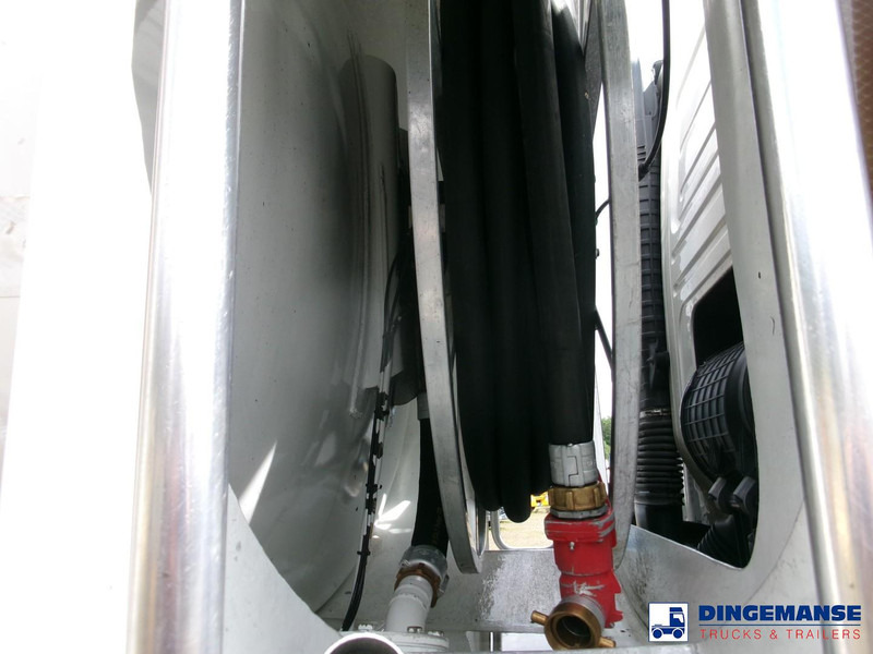 Volvo FM 380 6X2 fuel tank 20.6 m3 / 4 comp on lease Volvo FM 380 6X2 fuel tank 20.6 m3 / 4 comp: picture 7