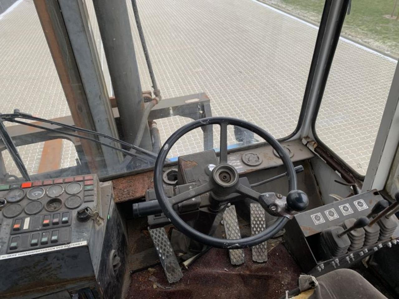 Kalmar DCB32-1200 - Diesel forklift: picture 4 Kalmar DCB32-1200 - Diesel forklift: picture 4