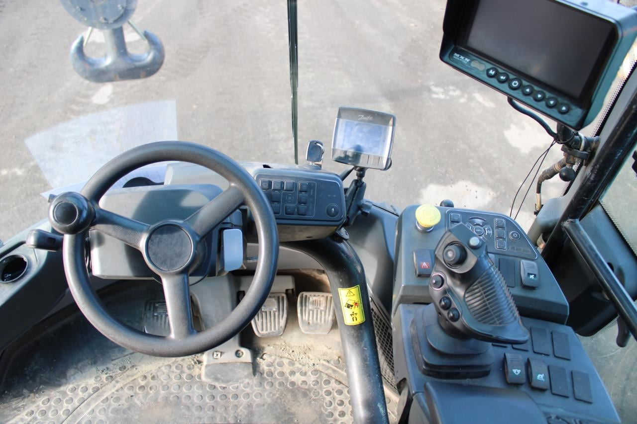 Kalmar DRG1300-92 SUPER GLO - Reach stacker: picture 4 Kalmar DRG1300-92 SUPER GLO - Reach stacker: picture 4