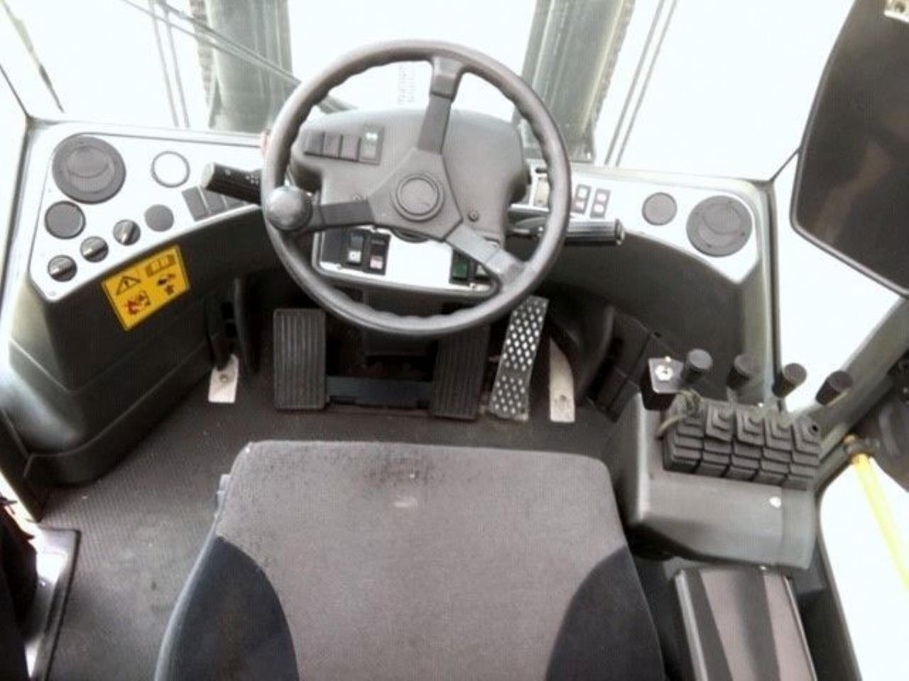 Kalmar ECD80-6 - Electric forklift: picture 4 Kalmar ECD80-6 - Electric forklift: picture 4