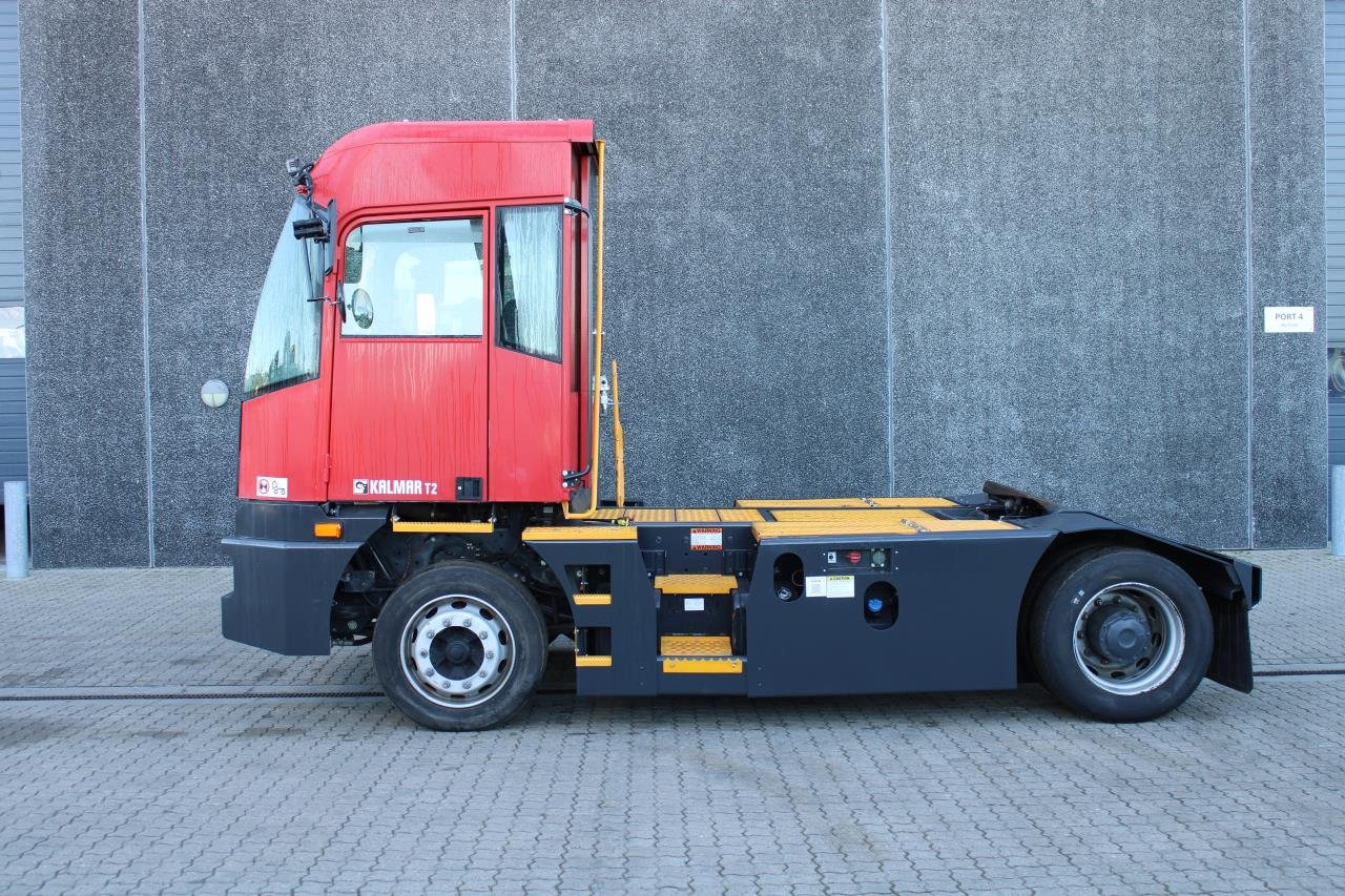 Kalmar T2I 4X2 - Terminal tractor: picture 1 Kalmar T2I 4X2 - Terminal tractor: picture 1