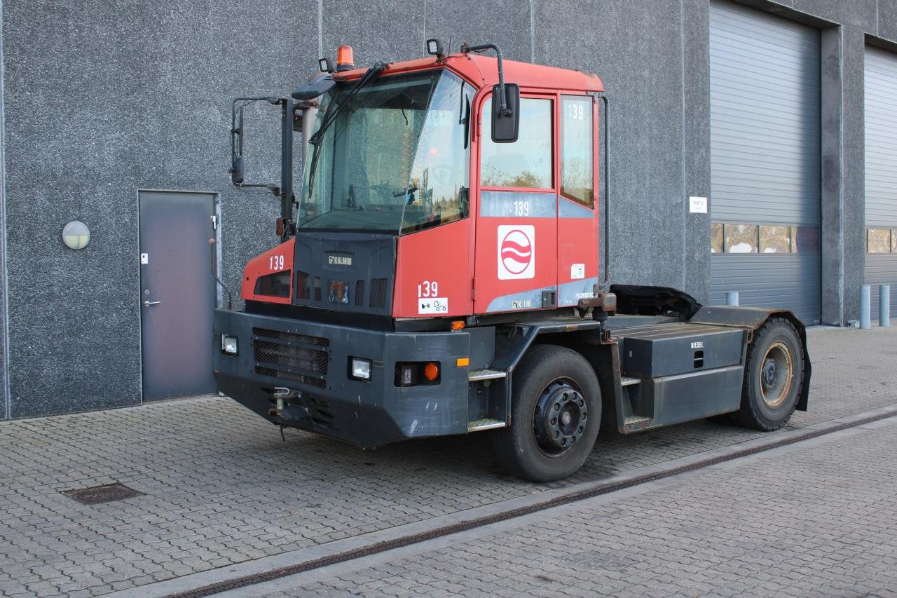 Kalmar TT618I - Terminal tractor: picture 2 Kalmar TT618I - Terminal tractor: picture 2