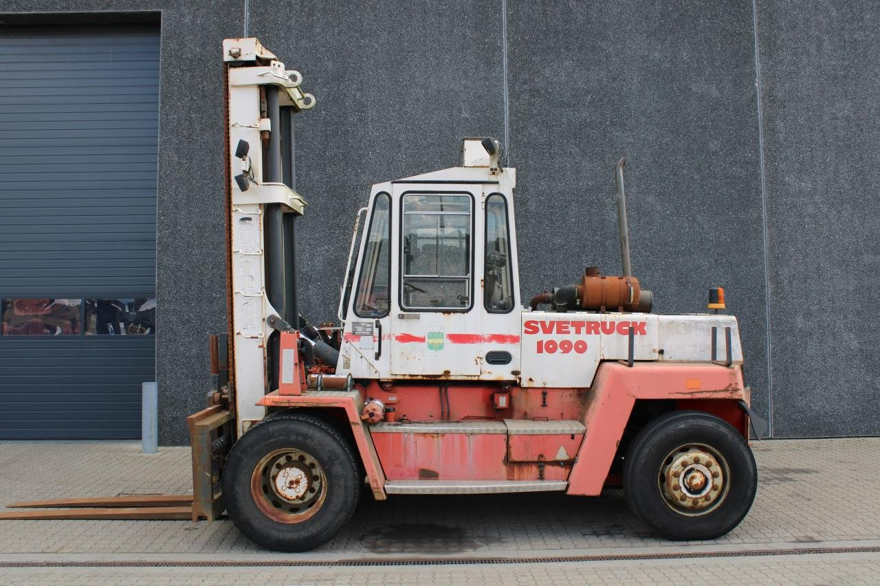 SveTruck 10-900 - Diesel forklift: picture 1 SveTruck 10-900 - Diesel forklift: picture 1