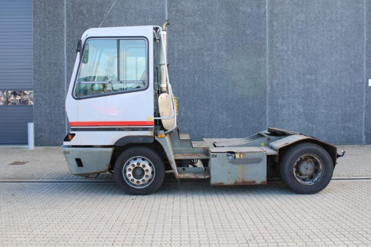 Terberg YT182 - Terminal tractor: picture 1 Terberg YT182 - Terminal tractor: picture 1