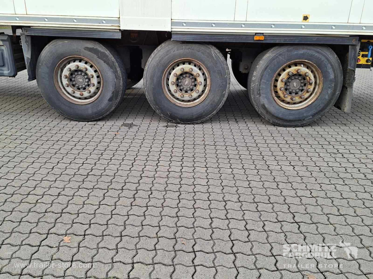 SCHMITZ Auflieger Tiefkühler Multitemp Double deck - Isothermal semi-trailer: picture 2 SCHMITZ Auflieger Tiefkühler Multitemp Double deck - Isothermal semi-trailer: picture 2