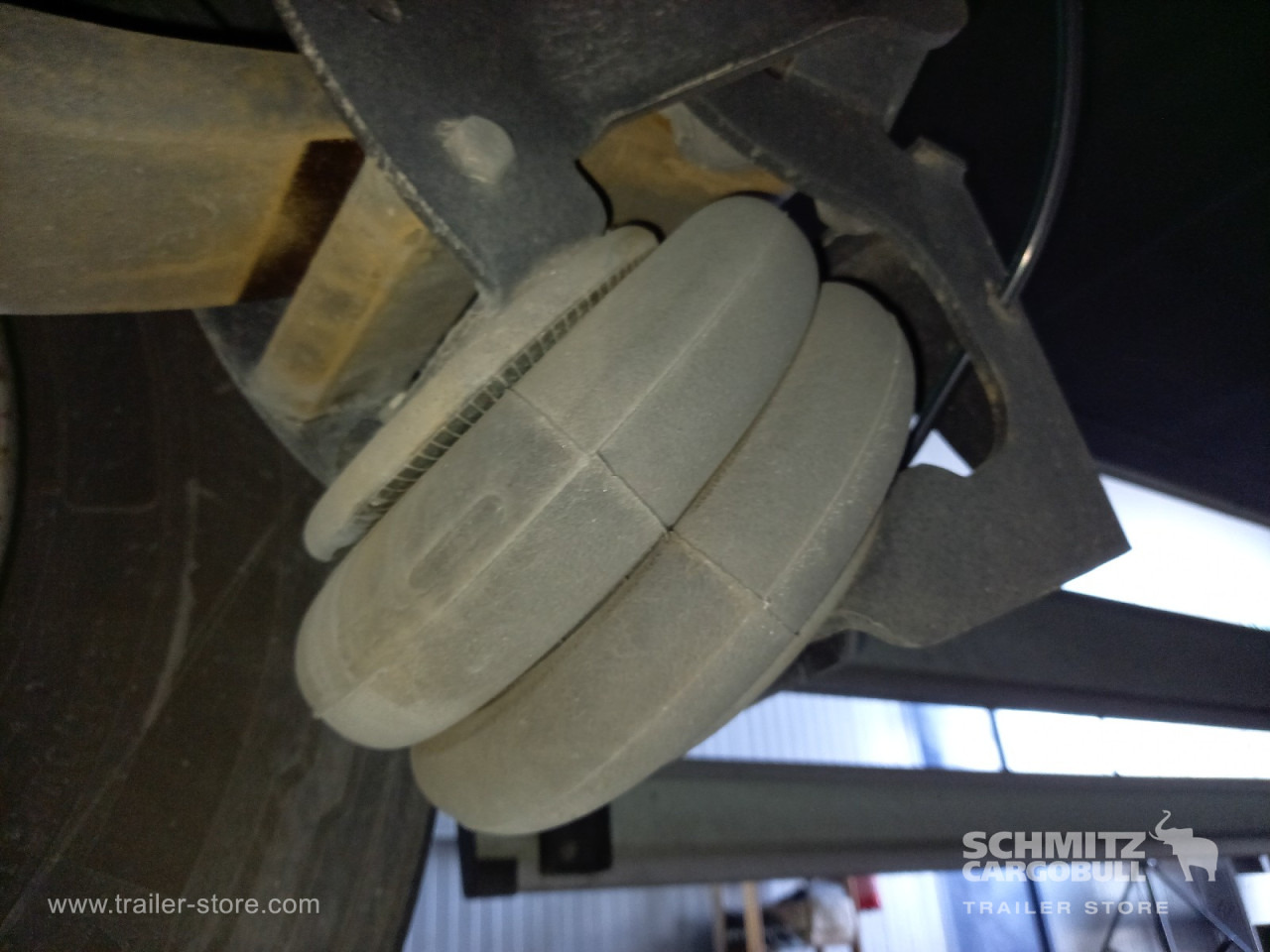 SCHMITZ Auflieger Tiefkühler Standard Double deck - Isothermal semi-trailer: picture 3 SCHMITZ Auflieger Tiefkühler Standard Double deck - Isothermal semi-trailer: picture 3