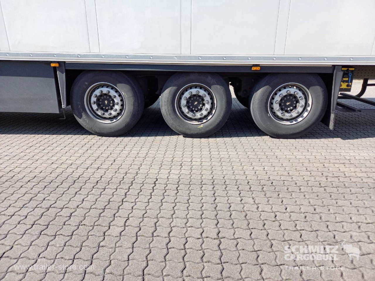 SCHMITZ Auflieger Tiefkühler Standard Double deck - Isothermal semi-trailer: picture 2 SCHMITZ Auflieger Tiefkühler Standard Double deck - Isothermal semi-trailer: picture 2