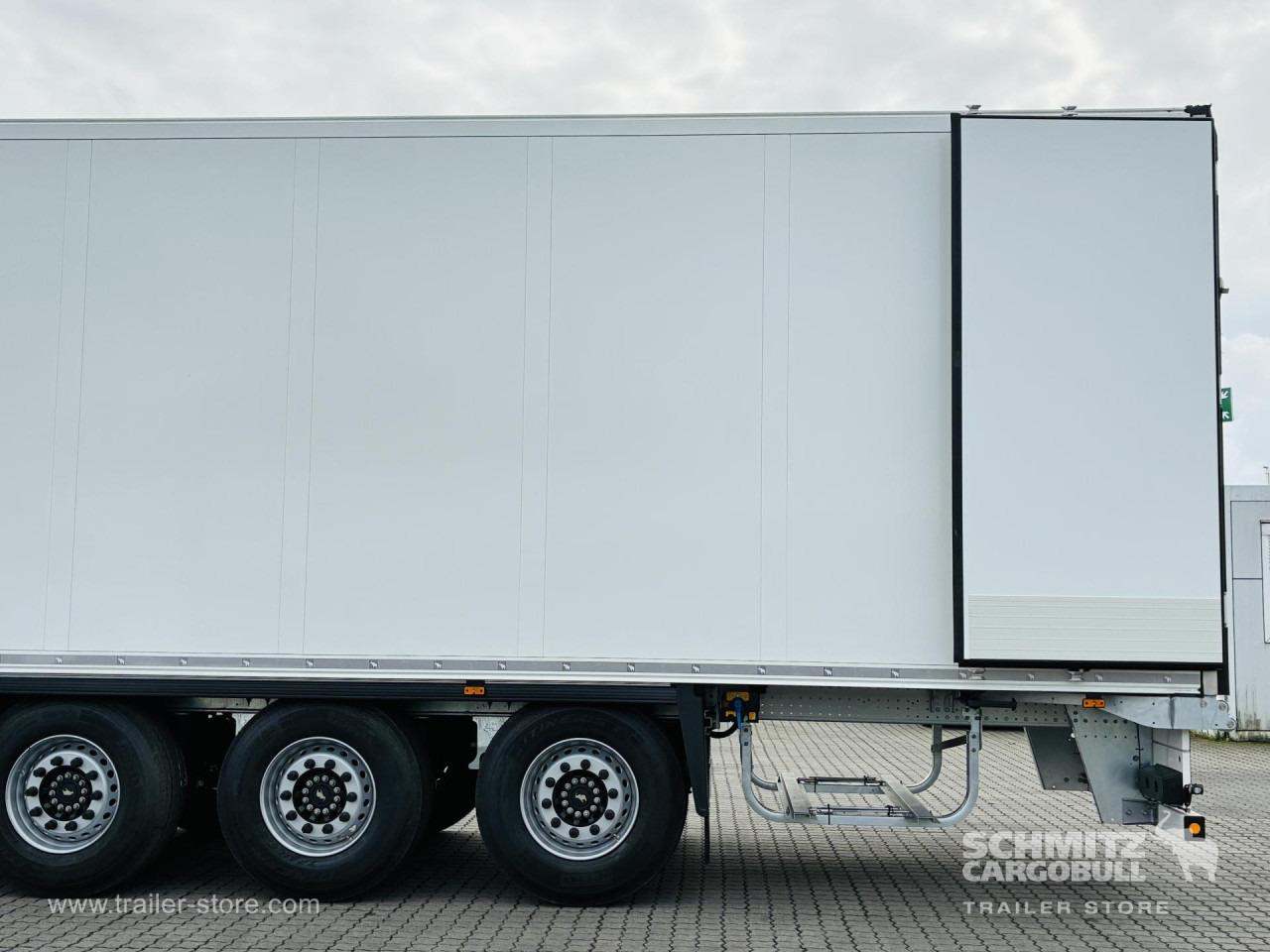 SCHMITZ Auflieger Tiefkühler Standard Double deck - Isothermal semi-trailer: picture 4 SCHMITZ Auflieger Tiefkühler Standard Double deck - Isothermal semi-trailer: picture 4