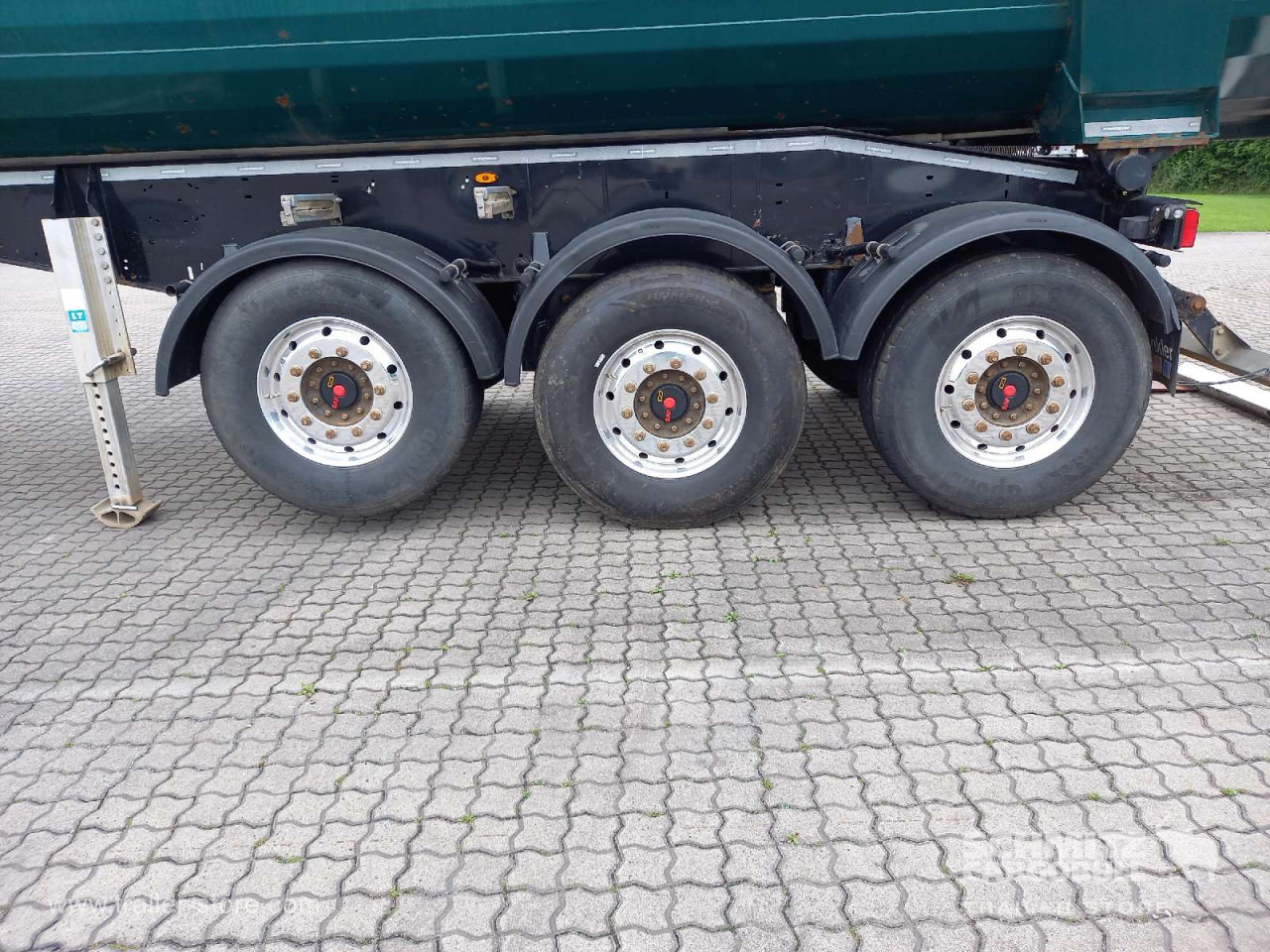 SCHWARZMUELLER Auflieger Kipper Stahlrundmulde 23m³ - Tipper semi-trailer: picture 2 SCHWARZMUELLER Auflieger Kipper Stahlrundmulde 23m³ - Tipper semi-trailer: picture 2