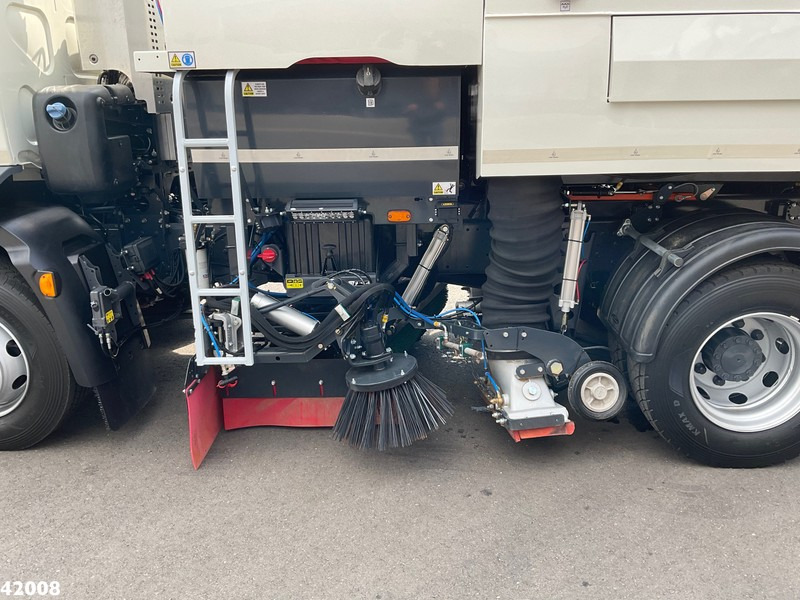 Road sweeper DAF FA LF 230 Johnston VT 650: picture 10